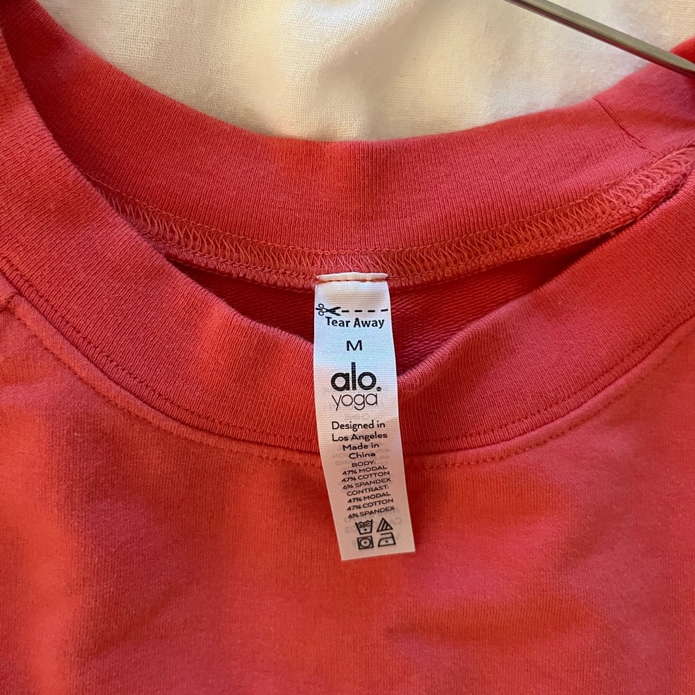 Alo Yoga cropped sweatshirt